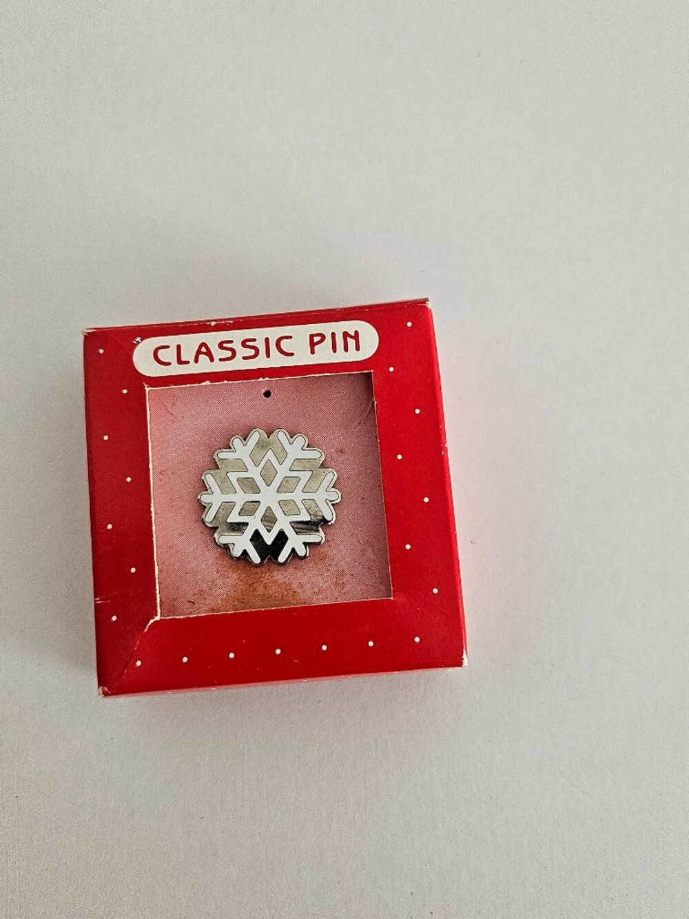 Hallmark Classic Pin Snowflake 1987